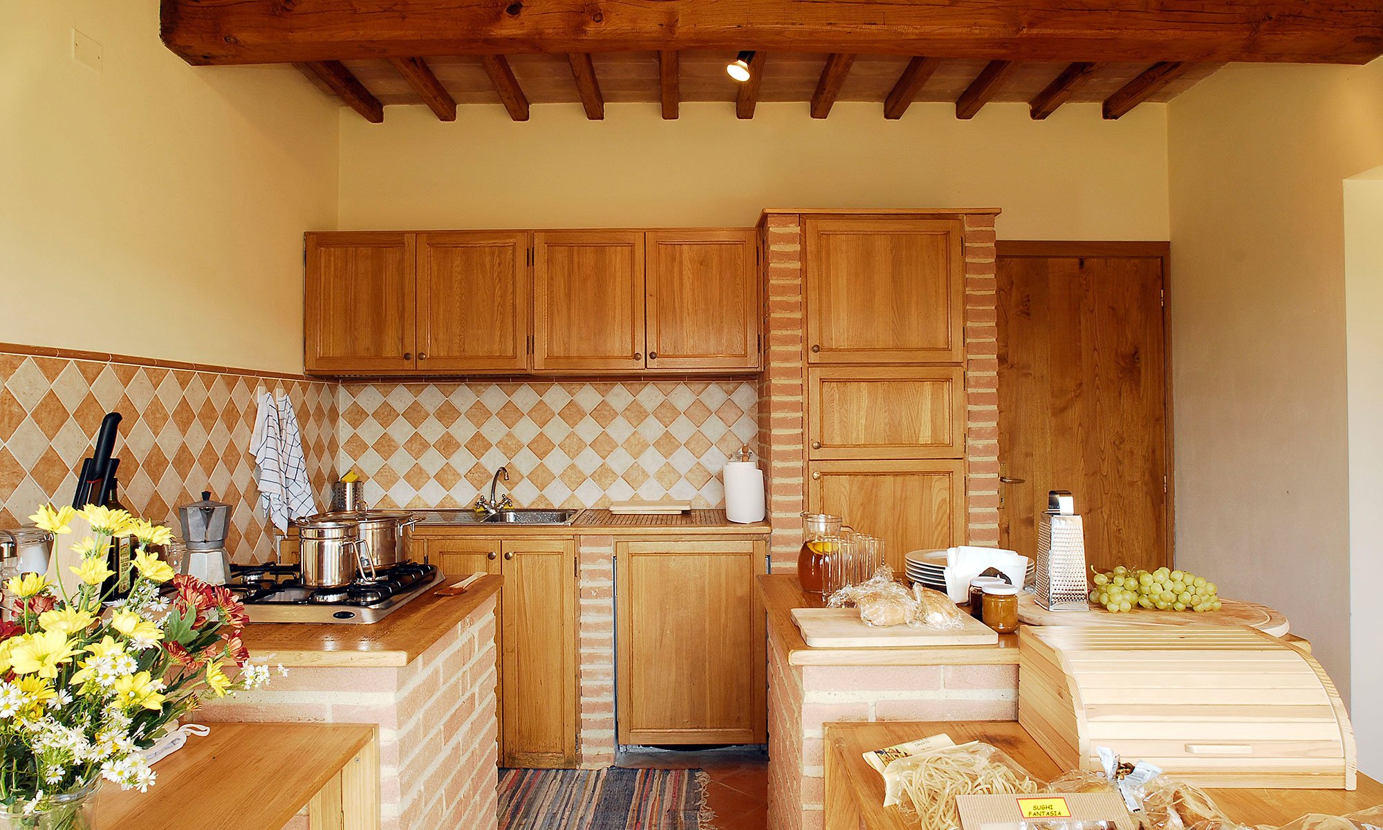 True Umbria Villa Cipresso Kitchen 02 True Umbria Villa Cipresso Kitchen 02