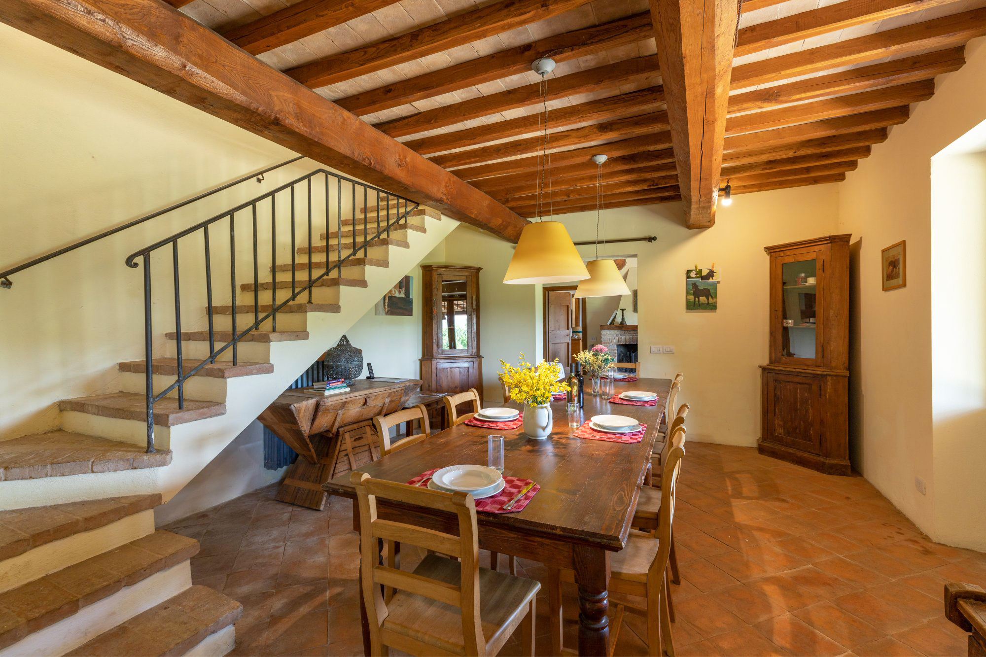 True Umbria Villa Cipresso Living 02 True Umbria Villa Cipresso Living 02